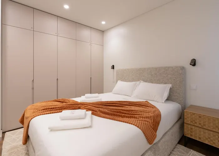 Tulip By Mercado Dos Lavradores Com Ac Funchal (Madeira)