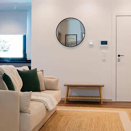 Tulip Apartments Apartamentos Com 2 Quartos Perto Do Mercado Com Ac *